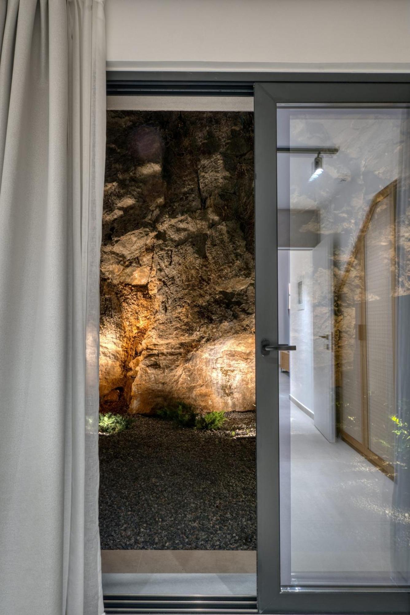 Anima Deluxe Suites Nafplio Exterior photo